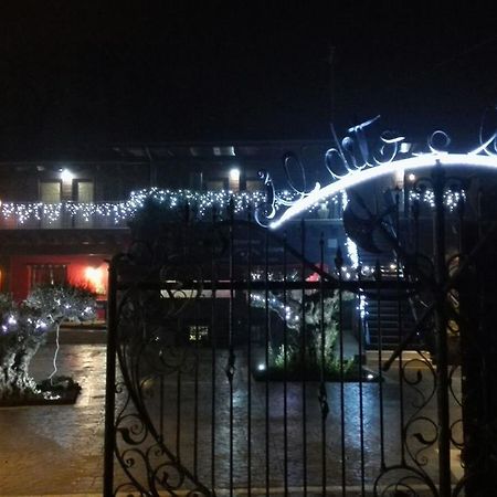 Hotel Il Dito E La Luna Ripa Teatina Екстериор снимка
